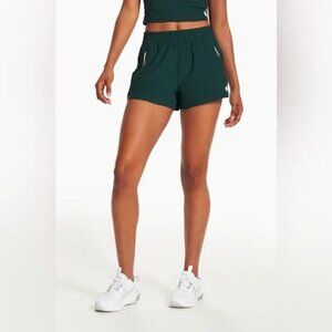 Vuori Dash Shorts Dark Forest Green - M